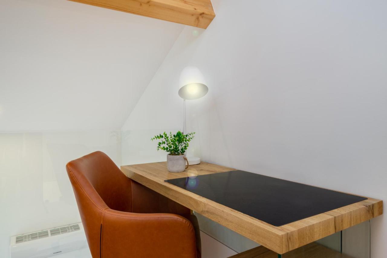 Whome Riverside View Premium Apartment W/ Ac & Terrace ปอร์โต ภายนอก รูปภาพ